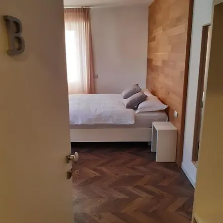 The Tourist Guest house 2*
